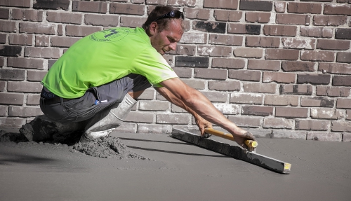 EZYSCREED Marshalltown® to idealne narzędzie do poziomowania, wygładzania, zgarniania i odcinania betonu